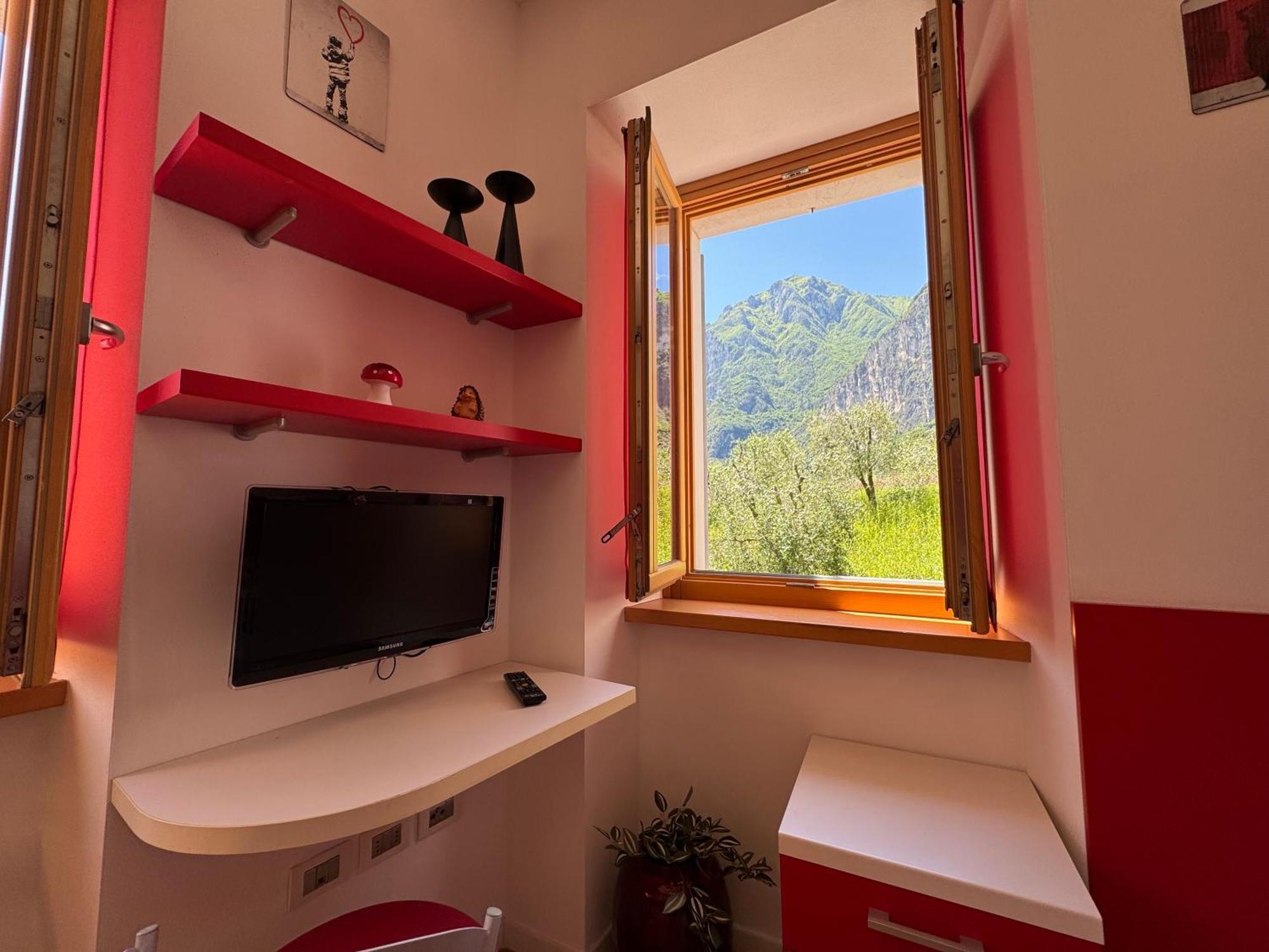 Das Rote Haus Riva del Garda Exterior foto